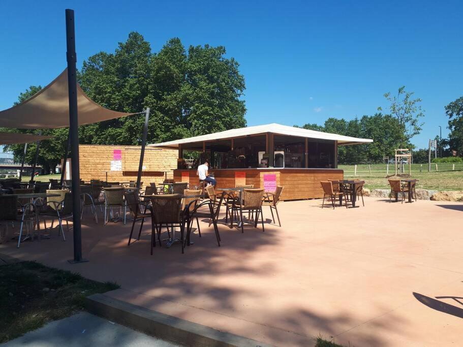 Les Bambous - Rez De Jardin Millau Centre - Parking Privatif, Wifi Appartement Buitenkant foto